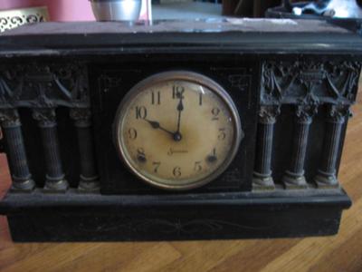 Sessions Mantel Clock – Iron Crow