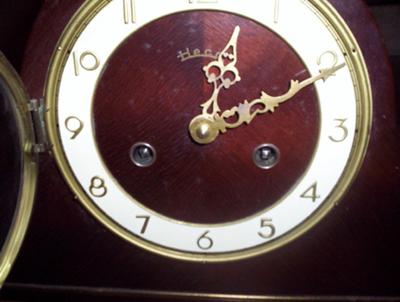 Heco Mantel Clock - dial